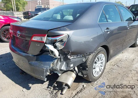 2013 Toyota Camry Le z USA, uszkodzony, nr VIN 4T1BF1FK8DU261196